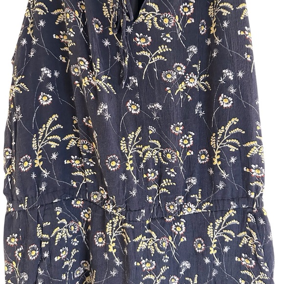 LOFT navy floral sleeveless romper jumpsuit with tie neck Size M - Picture 3 of 12